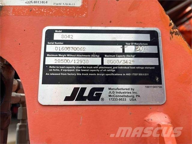 SkyTrak 8042 Teleszkópos rakodók