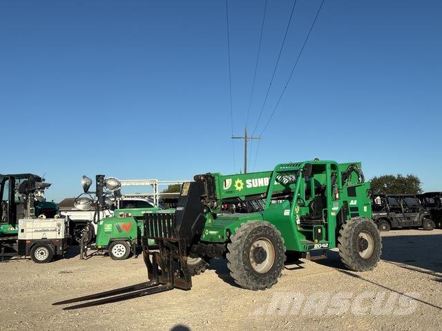 SkyTrak 8042 Teleszkópos rakodók