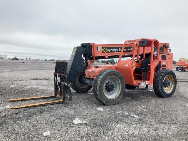 SkyTrak 8042 Teleszkópos rakodók