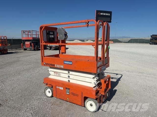 Snorkel S3219E Ollós emelők