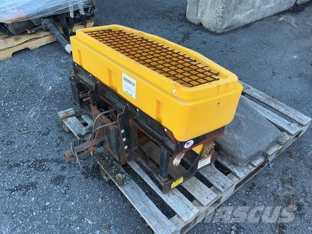 SnowEx SD-600 Homok és Sószórók