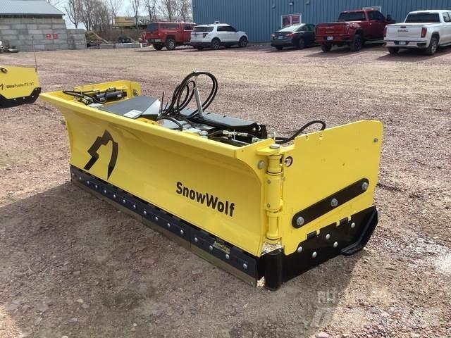 SnowWolf  Hóeltakarítók
