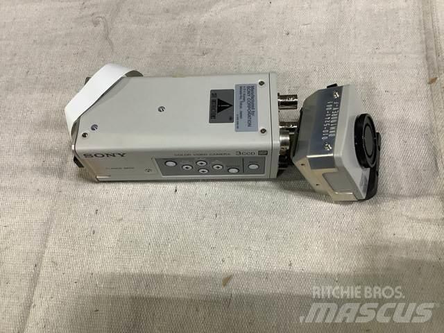  Sony DXC-390 Építőipar - Egyebek