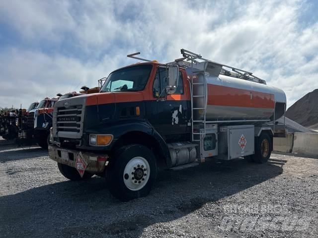 Sterling L7500 Tartályos teherautók