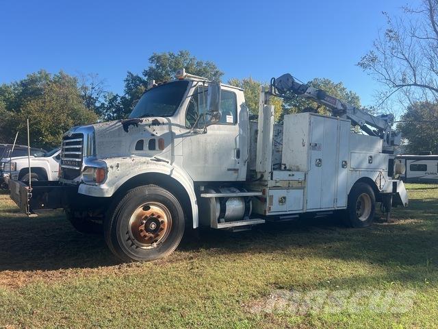 Sterling L7500 Közúti karbantartó haszongépek