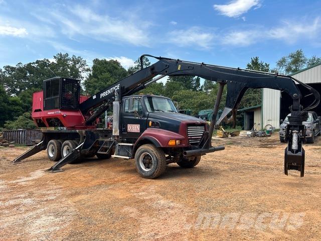 Sterling L8513 Rönkszállító teherautók