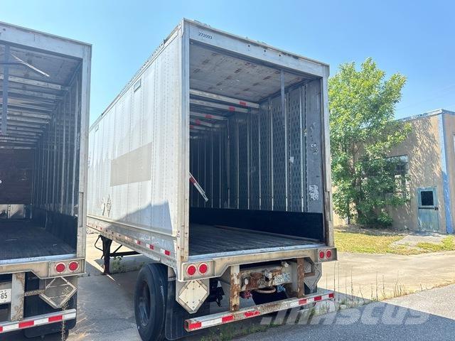 Stoughton  Dobozos pótkocsik