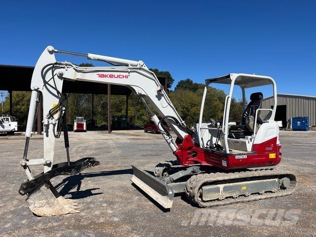 Takeuchi TB260 Lánctalpas kotrók