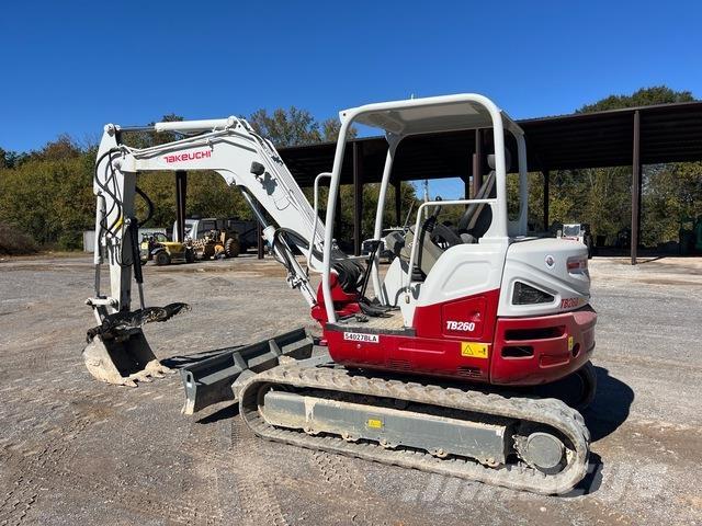 Takeuchi TB260 Lánctalpas kotrók