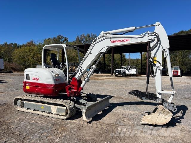 Takeuchi TB260 Lánctalpas kotrók