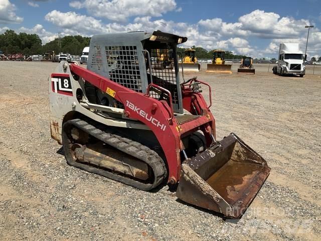 Takeuchi TL8 Kompaktrakodók