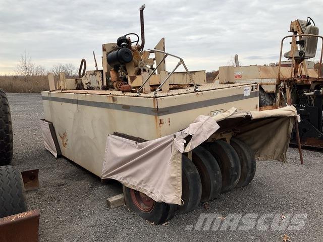 Tampo  Pneumatikus kerekes hengerek