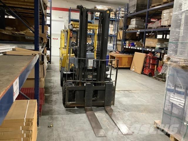 TCM FHD36Z2 Targoncák-Egyéb