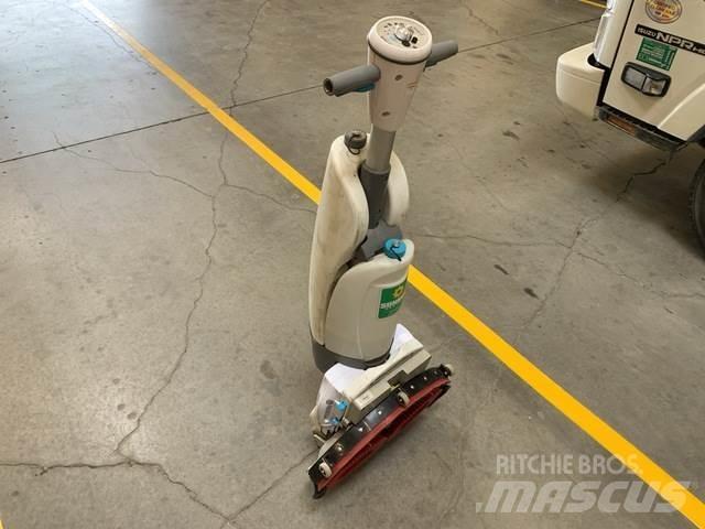 Tennant IMOPXL Scrubber dryers