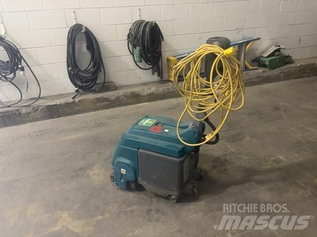Tennant T1 Scrubber dryers