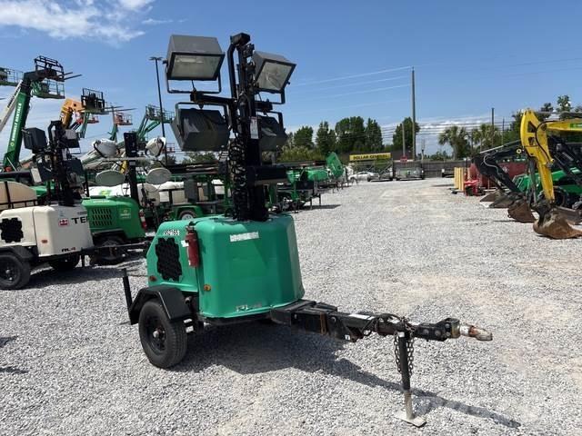 Terex RL4 Fénytornyok