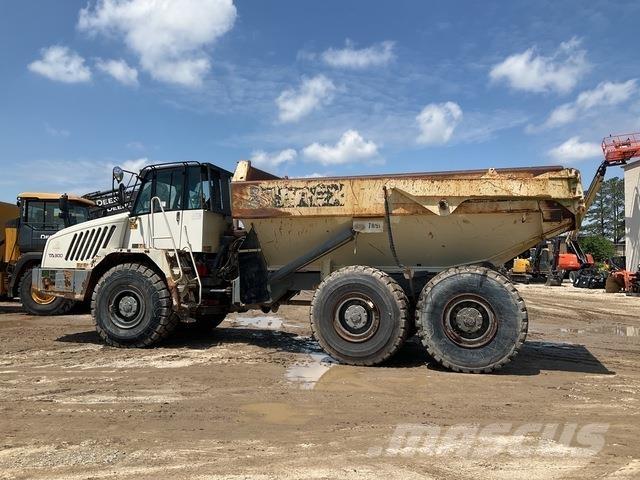 Terex TA300 Csuklósdömperek