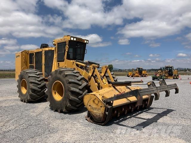 Tigercat 760B Döntő-rakásolók