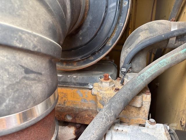 Tigercat M760 Gumikerekes homlokrakodók