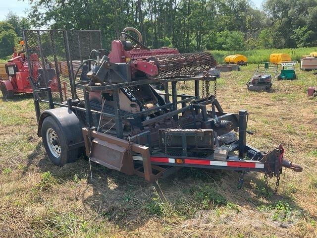 Toro 427 Kompaktrakodók
