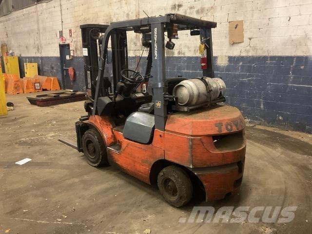 Toyota 7FGU25 Targoncák-Egyéb