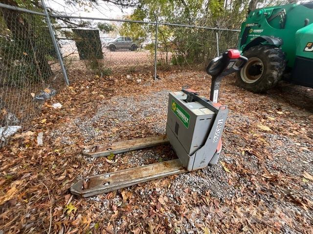 Toyota 8HBW23 Kézi raklapemelő