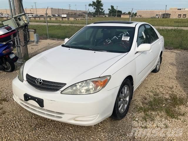 Toyota Camry Kistehergépjárművek