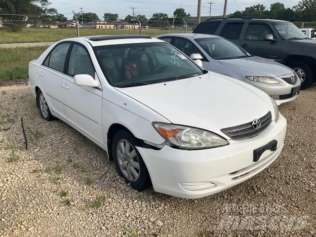 Toyota Camry Kistehergépjárművek