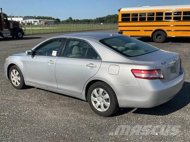 Toyota Camry Kistehergépjárművek