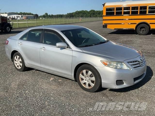 Toyota Camry Kistehergépjárművek