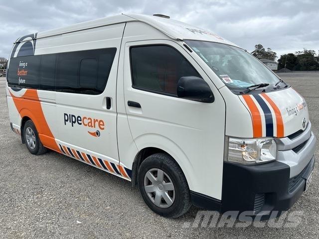 Toyota HiAce Transporterek