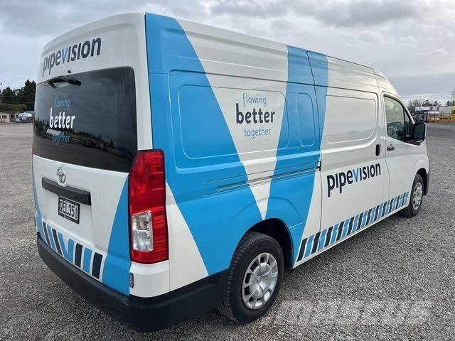 Toyota HiAce Transporterek