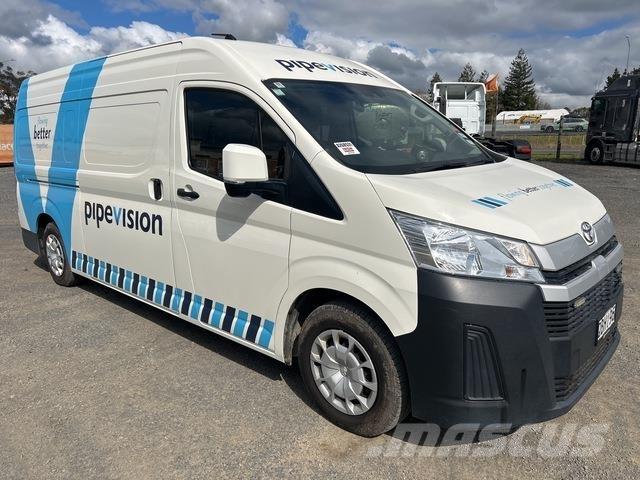 Toyota HiAce Transporterek