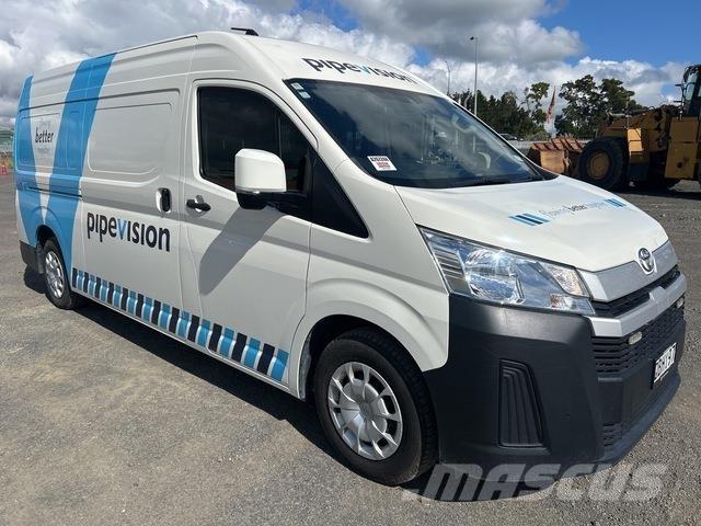 Toyota HiAce Transporterek