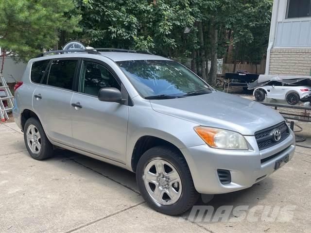 Toyota RAV4 Kistehergépjárművek