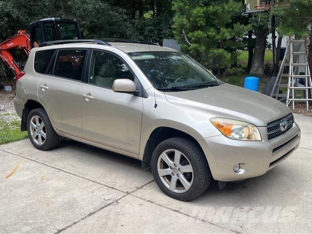 Toyota RAV4 Kistehergépjárművek