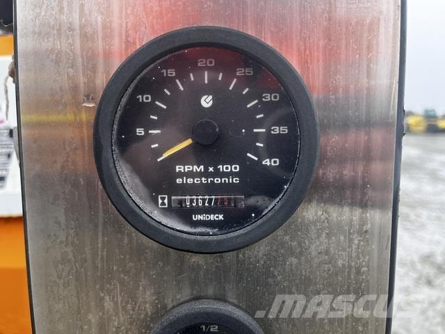  Turchi 300-F Vibrátoros cölöpverő