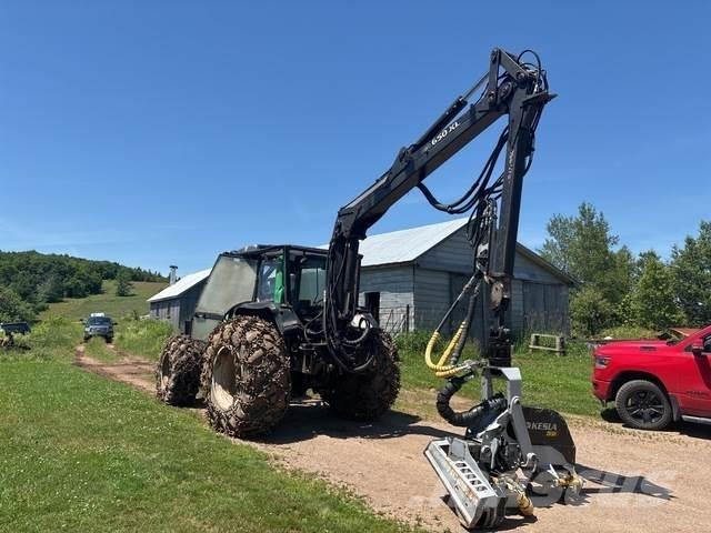 Valtra X120 Traktorok