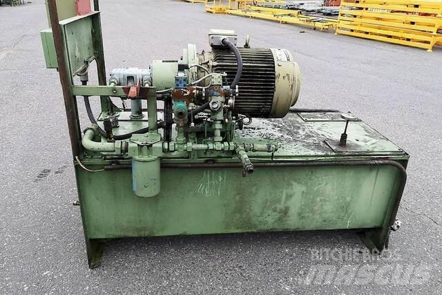 Vickers V2020 Építőipar - Egyebek