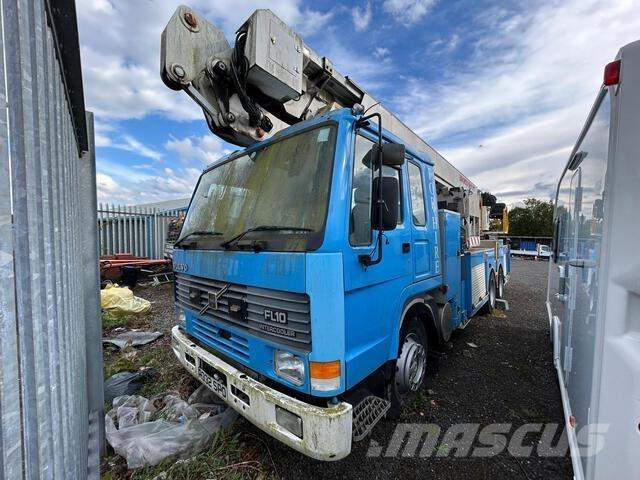 Volvo  Teherautóra szerelt emelők és állványok