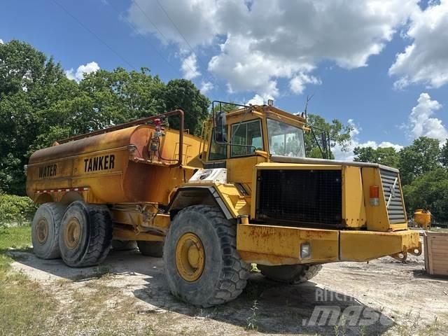 Volvo A35C Vízszállító teherautók