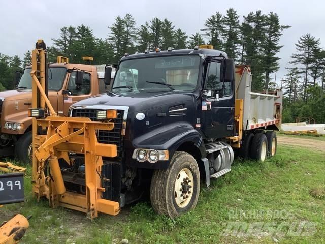 Volvo BM VHD Hóeltakarítók