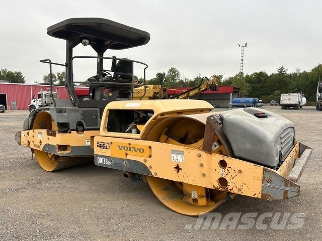 Volvo DD138HF Ikerdobos hengerek