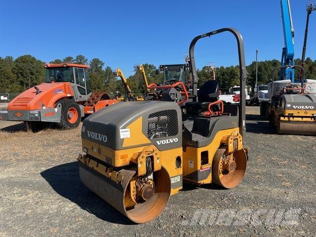 Volvo DD35B Ikerdobos hengerek