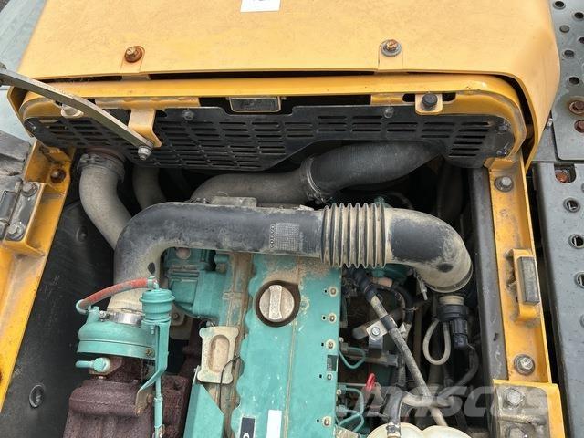 Volvo EC220DL Lánctalpas kotrók