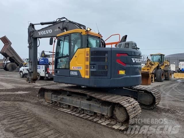 Volvo ECR235EL Lánctalpas kotrók