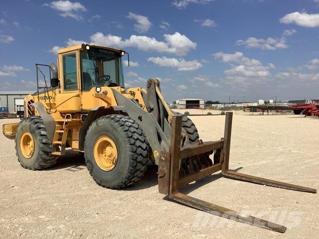 Volvo L110E Gumikerekes homlokrakodók