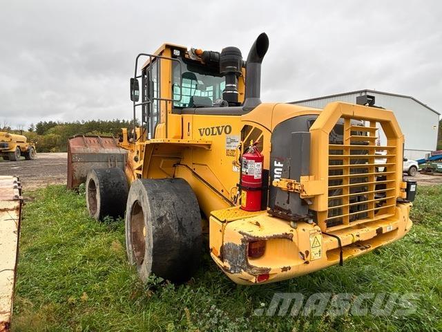 Volvo L110F Gumikerekes homlokrakodók