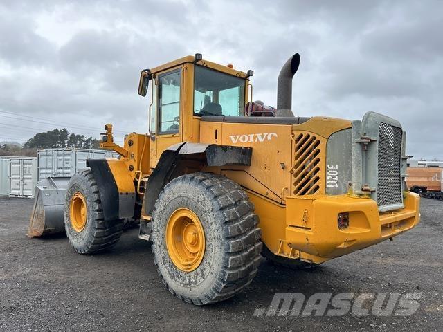 Volvo L120E Gumikerekes homlokrakodók