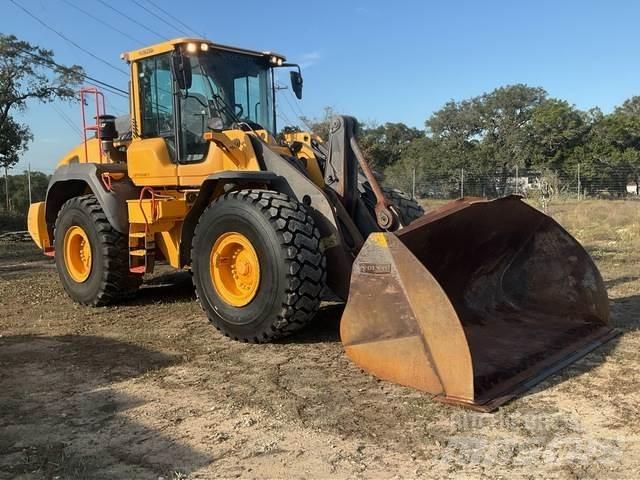 Volvo L120H Gumikerekes homlokrakodók